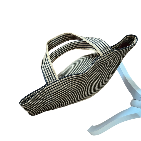 EUC Eric Javits Natural Black Striped Squishee Tote - Picture 8 of 11